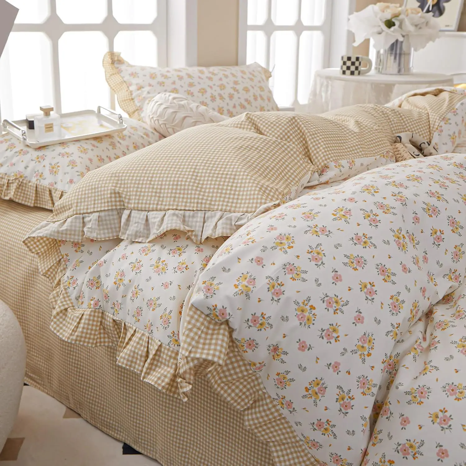 French Style Ruffled Floral Comforter Set Queen Soft Microfiber Chic Shabby Pink Yellow Floral Bedding Set with 2 Pillowcases Fresh Botanical Comforter Set for All-Season