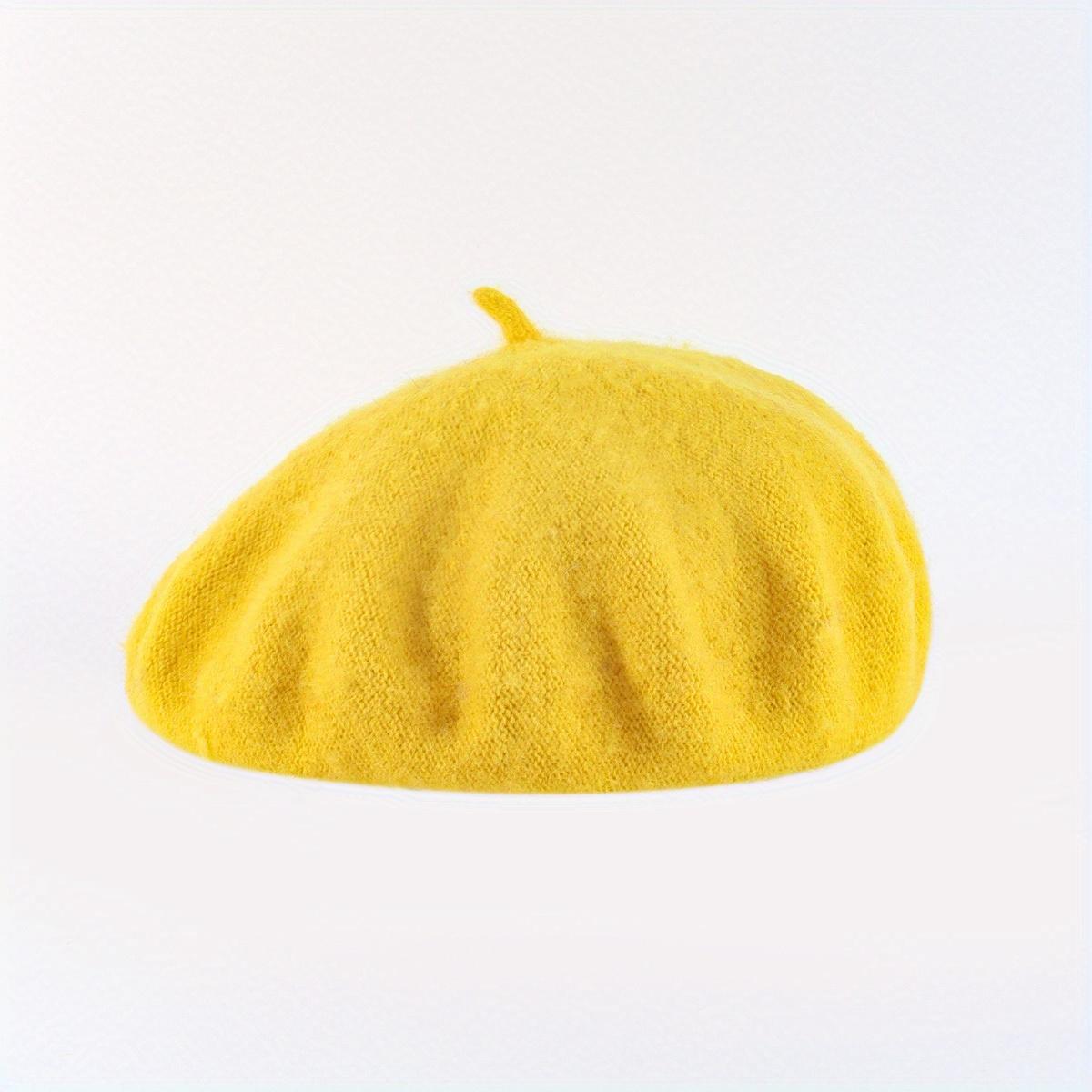 A 30g Beret in a Plain Design, Featuring a Y2K Candy Color Palette for a Sweet Look. This Versatile and Warm Beret Is Perfect for Women's Casual Fashion in Autumn and Winter