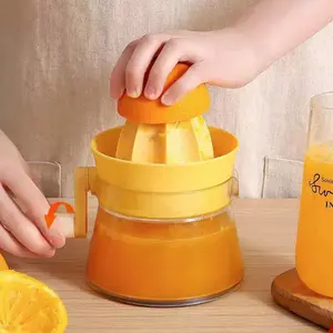 Manual Lemon Squeezer Jug, Large Capacity Design, Wide Mouth Spout, Portable Handheld Citrus Juicer, Ideal for Homemade Lemonade & Juice Drinks