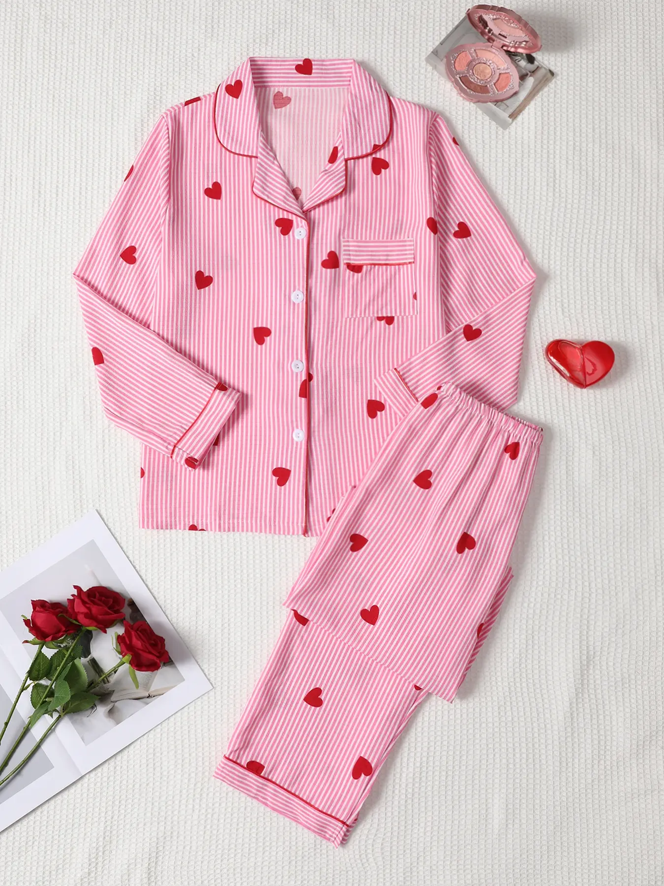 Valentine's Day Women's Sleepwear Loungewear Set Nightwear Sleepwear, Bubble Pleated Heart Print Pajamas, Button Front Long Sleeve Top & Elastic Waist Pants, Casual Home Wear, Pjs