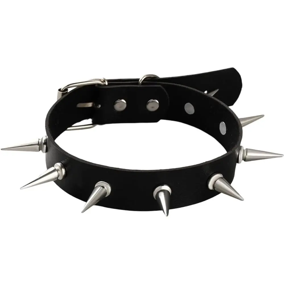 Black PU Leather Choker for Women  Pendant Adjustable Leather  Chain Punk Gothic Style Circle Short Necklace with Rivet for Costume  Christmas Party