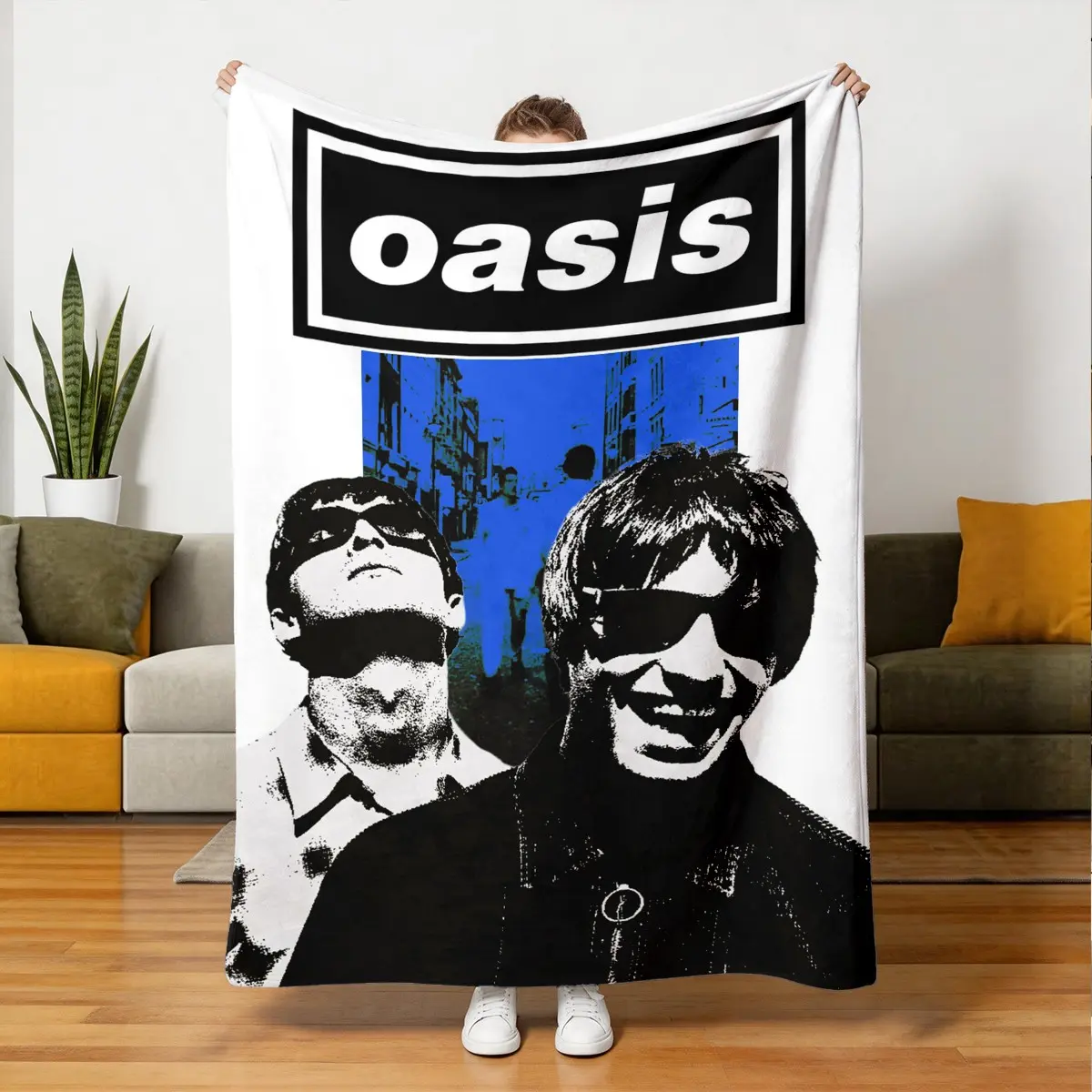 Oasis Band Flannel Blanket, Soft Skin-Friendly Warmth, Ideal for Sofa Bedroom Nap, Multi-Scene Use, Cozy and Comfortable, Blanket for Couch