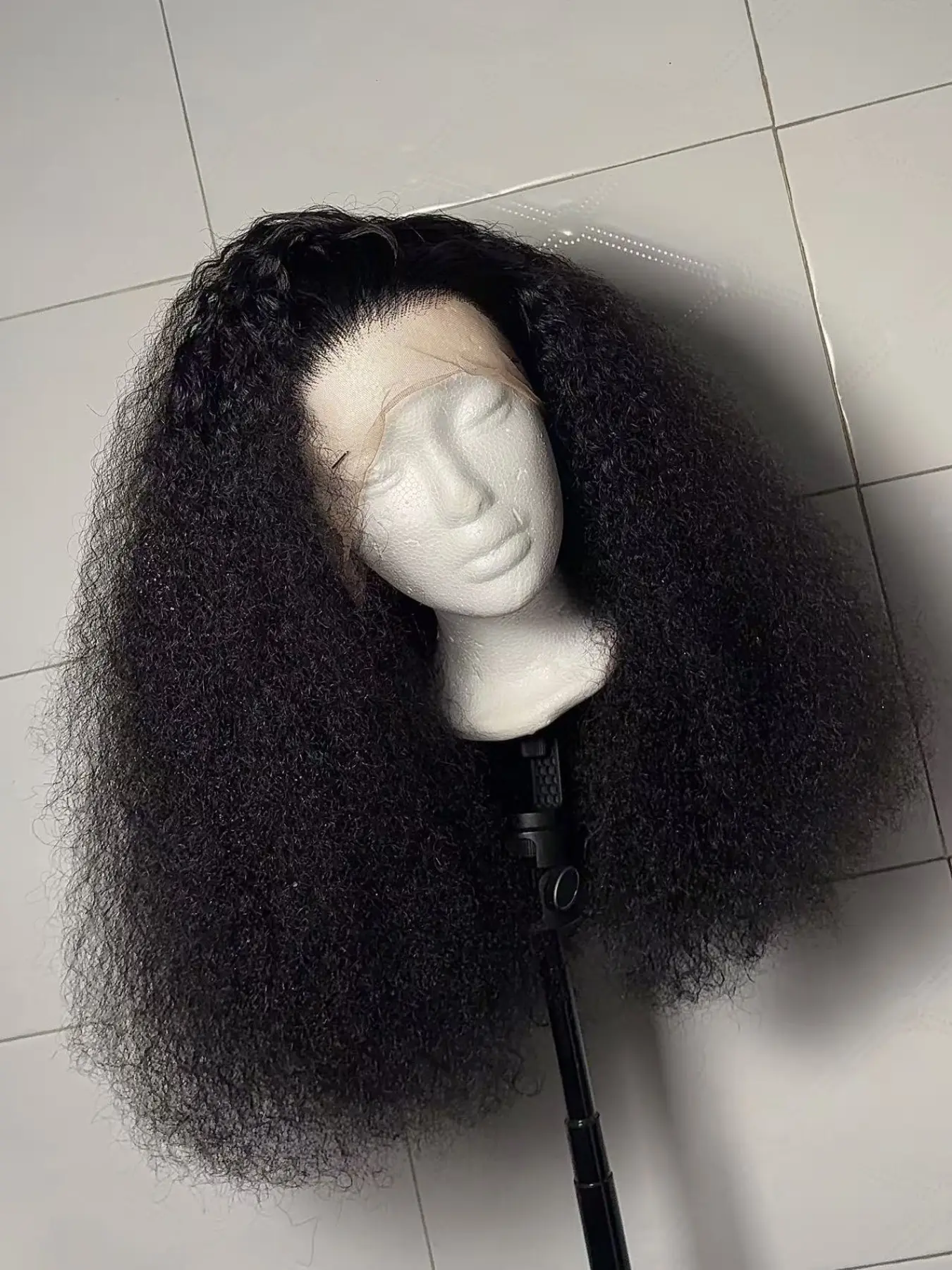 26 inch 200%Density long Lace Front Wigs Kinky curly Wigs hair, Synthetic Lace Wigs natural black heat-resistant glueless free soft breathable and comfortable for daily wear. Suitable for black female wigs, natural hairline Daily Wear Wigs For Black Women