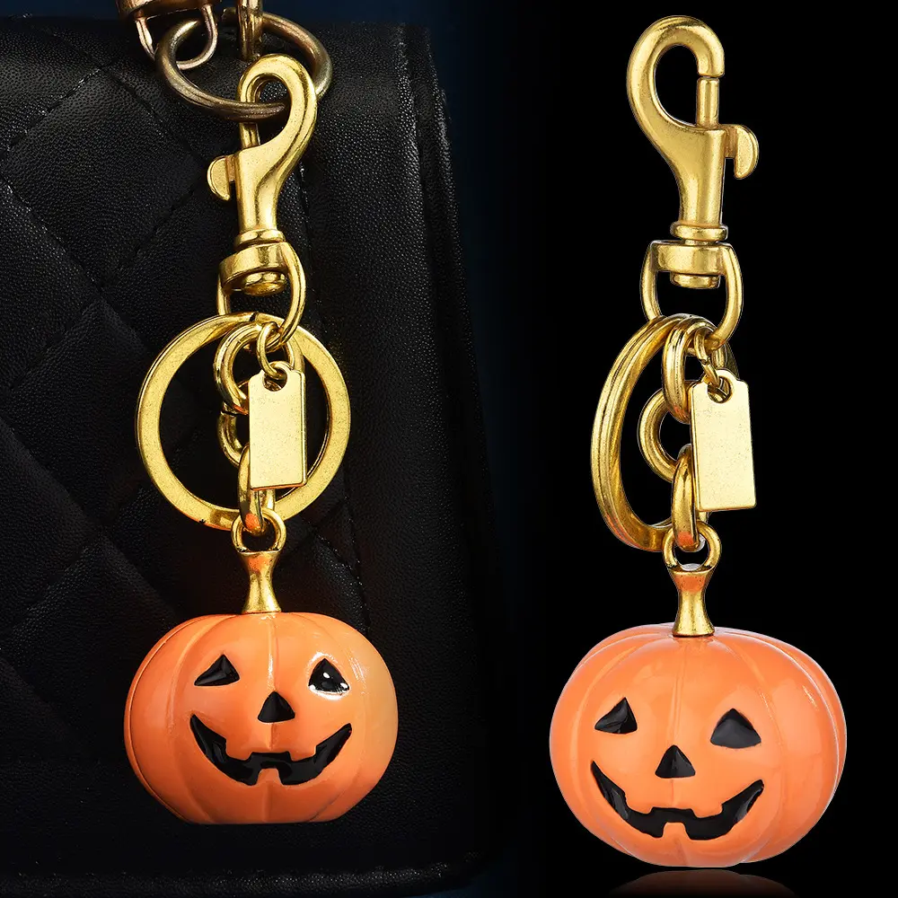 Halloween Pumpkin Keychain, Viral Jack O Lantern Bag Charm with Glossy Enamel Finish, Cute Metal Pumpkin Face Key Ring, Swivel Lobster Clasp and Detachable Keychain for Backpack, Car Keys, Trick or Treat Party Gift