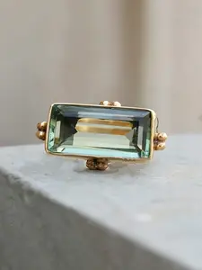 Dazzling and Dazzling Green Synthetic Zirconia Ring - Luxurious Bohemian Style, Perfect Anniversary or Valentine's Day Gift, Wedding and Party Jewelry