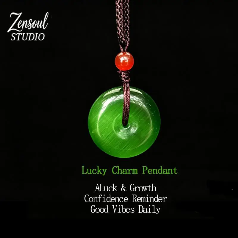 Women's Glossy Cat's Eye Round Dainty Pendant Necklace - Protective Green Boho Donut Amulet with Adjustable Cord, Female Meaningful Gift for Girlfriend (2.6cm, Birthday/Auspicious Casual Spiritual Jewelry), Minimalist
