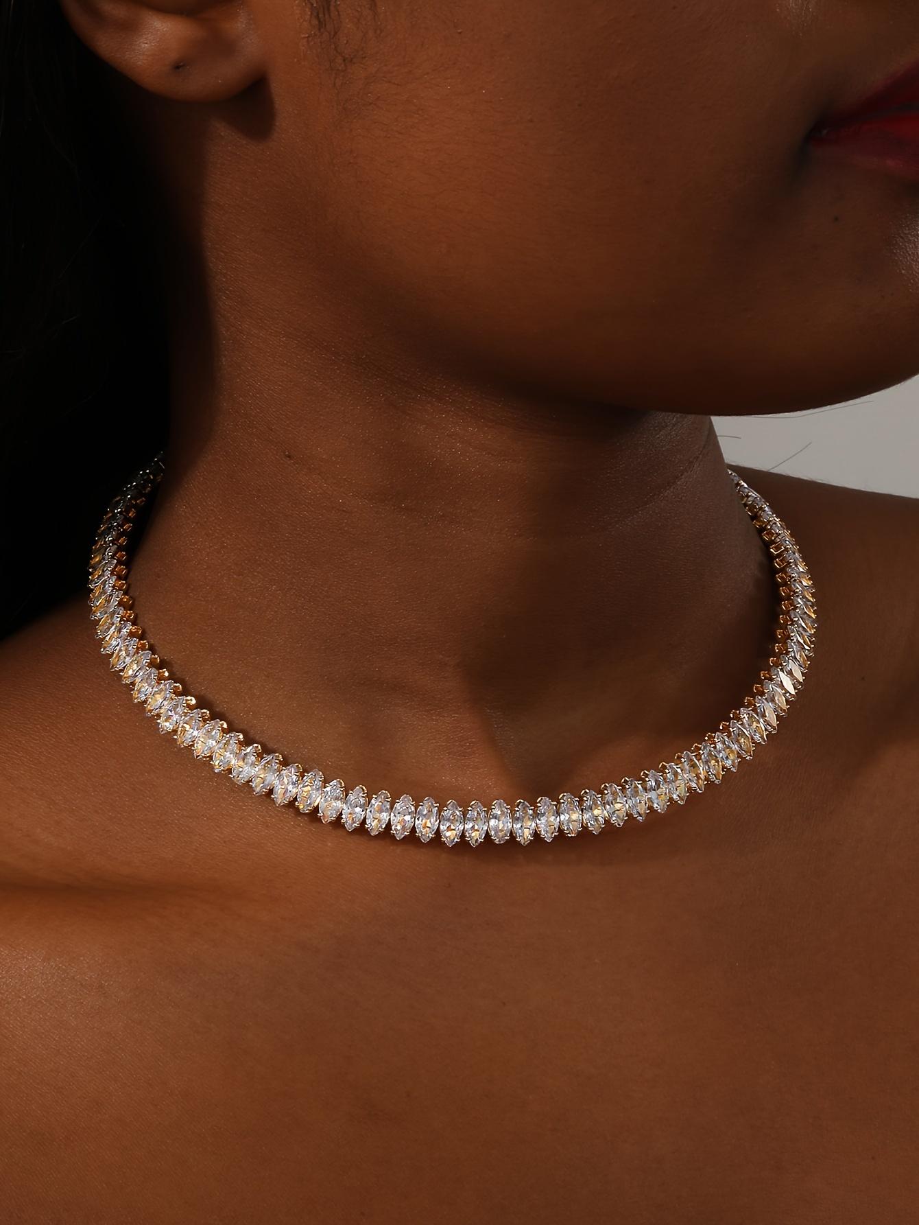 Women's Interlocking Rings Necklace - Features a luxurious copper chain with a transparent synthetic zirconia effect, paired with gold interlocking rings, suitable for weddings/parties/daily wear, comfortable and durable women's jewelry cross men's link