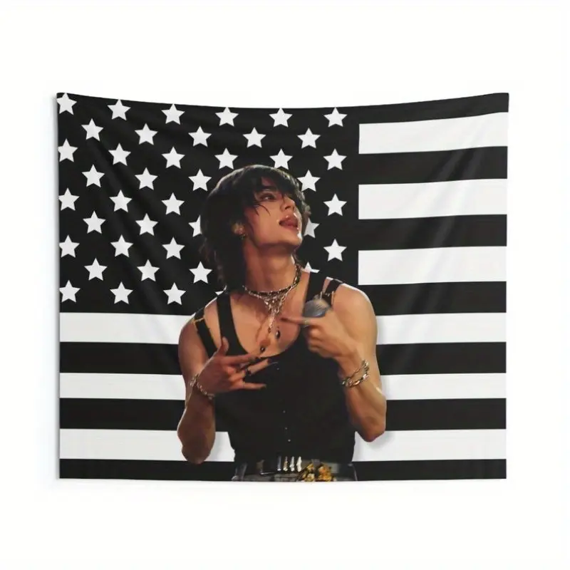 2D Flat, 1pc Stray Hyunjin Hyde Park Usa/K-Tapestry, Suitable for K-Pop Merchandise, Stray Dominate Tour Souvenir, Featuring Hyunjin Print American Flag Design, Durable Fabric Indoor Outdoor Banner