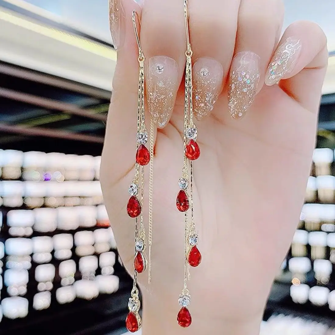 Exaggerated Water Drop Rhinestone Fringe Earrings for Women, Elegant High-End Statement Jewelry, Long Tassel Dangle Earrings, Sparkling Party & Evening Wear Accessory, Trendy Minimalist Luxury Style for Wedding, Prom, Banquet, and Special Occasion