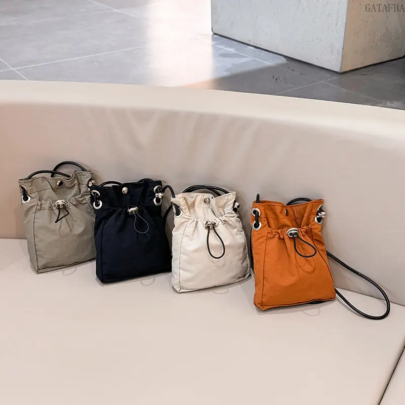 Spring Summer Casual Nylon Crossbody Phone Bag, Lightweight Mini Shoulder Bag for Coins & Earphones