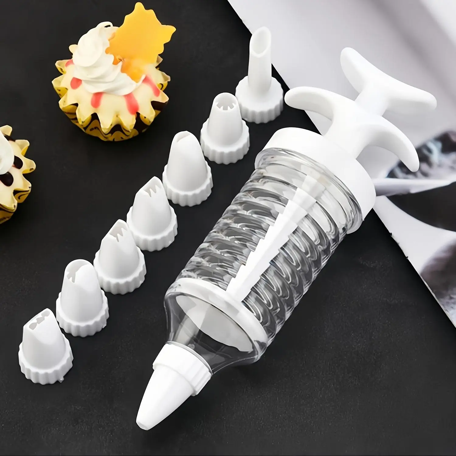 Cake Decorating Gun & Dessert Icing Piping Bakeware Kit with Nozzles for Cupcakes, Frosting - Essential Kitchen Baking Utensils, Ideal Christmas Gift or Party Supplies