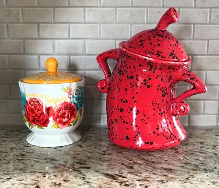 Funny Spoof Ceramic Cup Ornament, Creative Home & Garden Decoration, Unique Personality Storage Jar