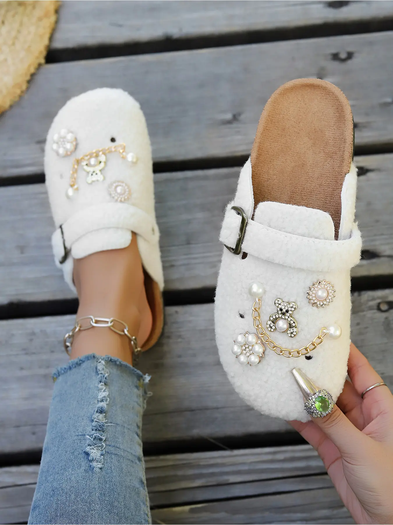 Cute Fluffy Teddy Fleece Platform Mules Clogs For Women, Rhinestone Bear Pearl Chain Decor Slip On Backless Warm Indoor Outdoor Slippers