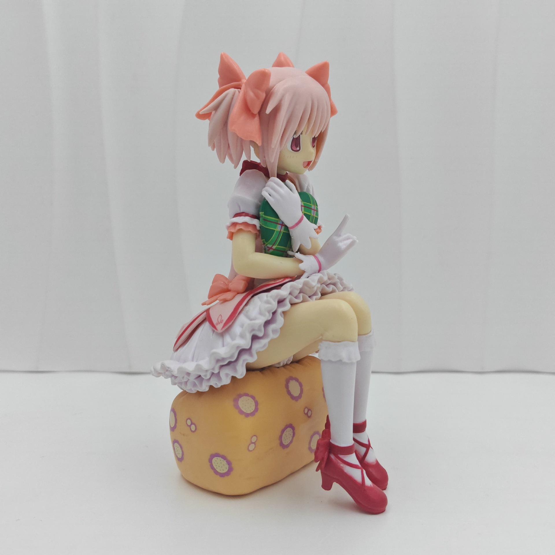 New Magical Girl Kagami Circular Desk Model Figure, Sitting and Standing Pose, Collectible Handmade Statue, Perfect Gift for Fans