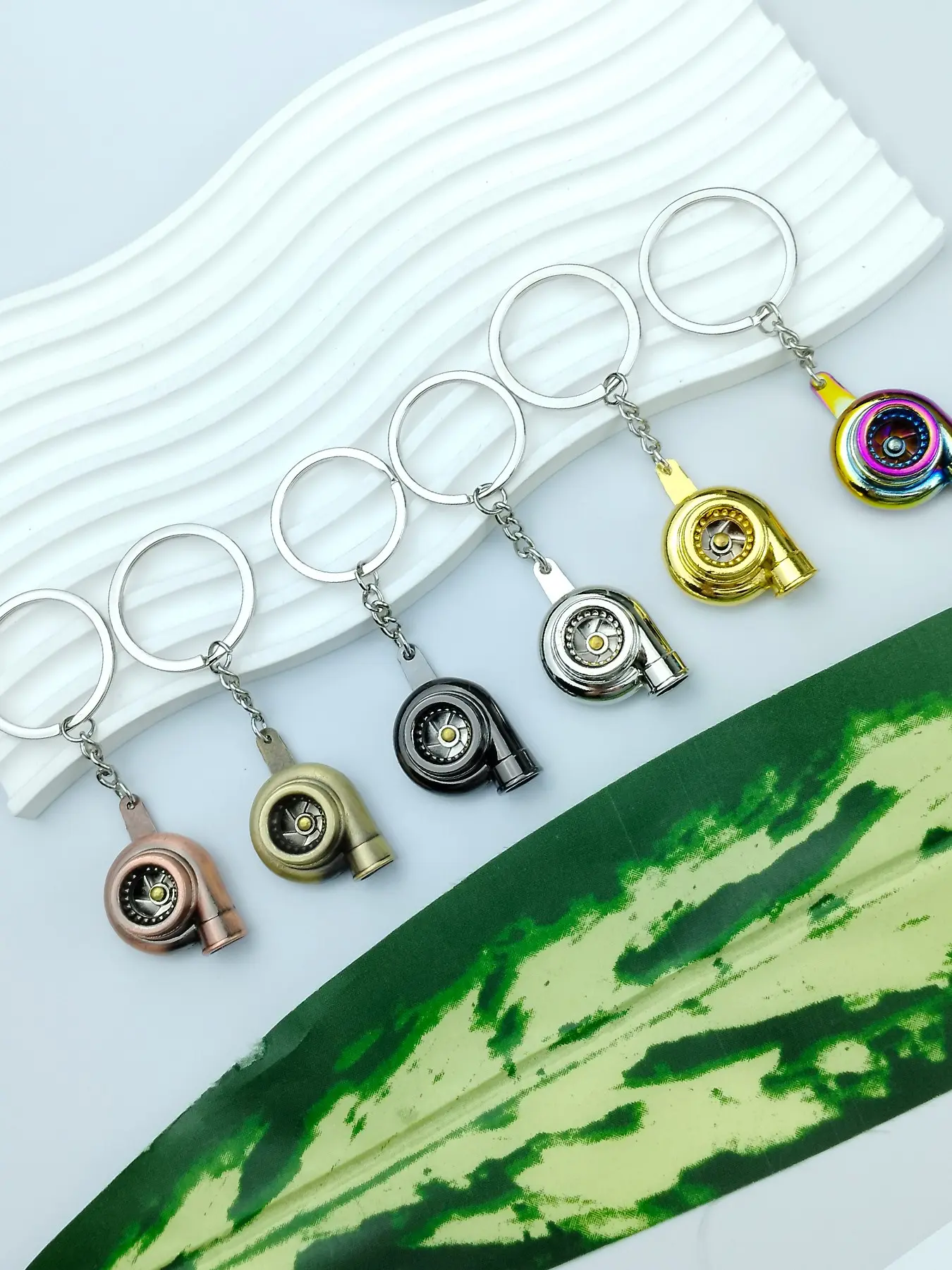 Creative Multicolor Car Turbocharger Keychain, Unique Car Modification Culture Key Ring Set, Gift Keychain for Automotive Enthusiasts