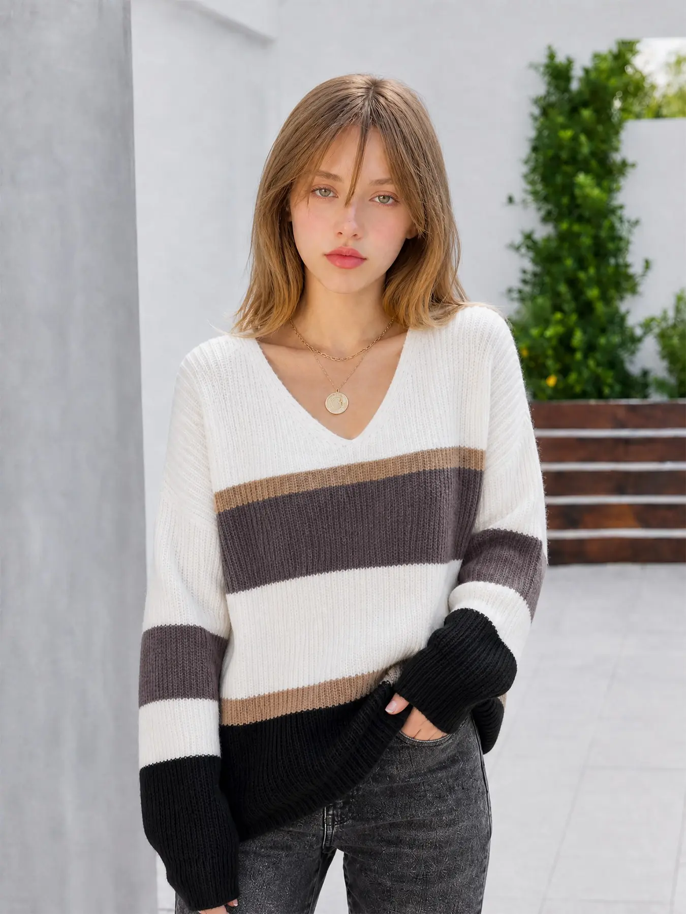 Women's Plus Size V Neck Color Block Striped Knit Sweater, Loose Long Sleeve Casual Pullover Sweater, Daily Fashion Knit Top, Knitwear