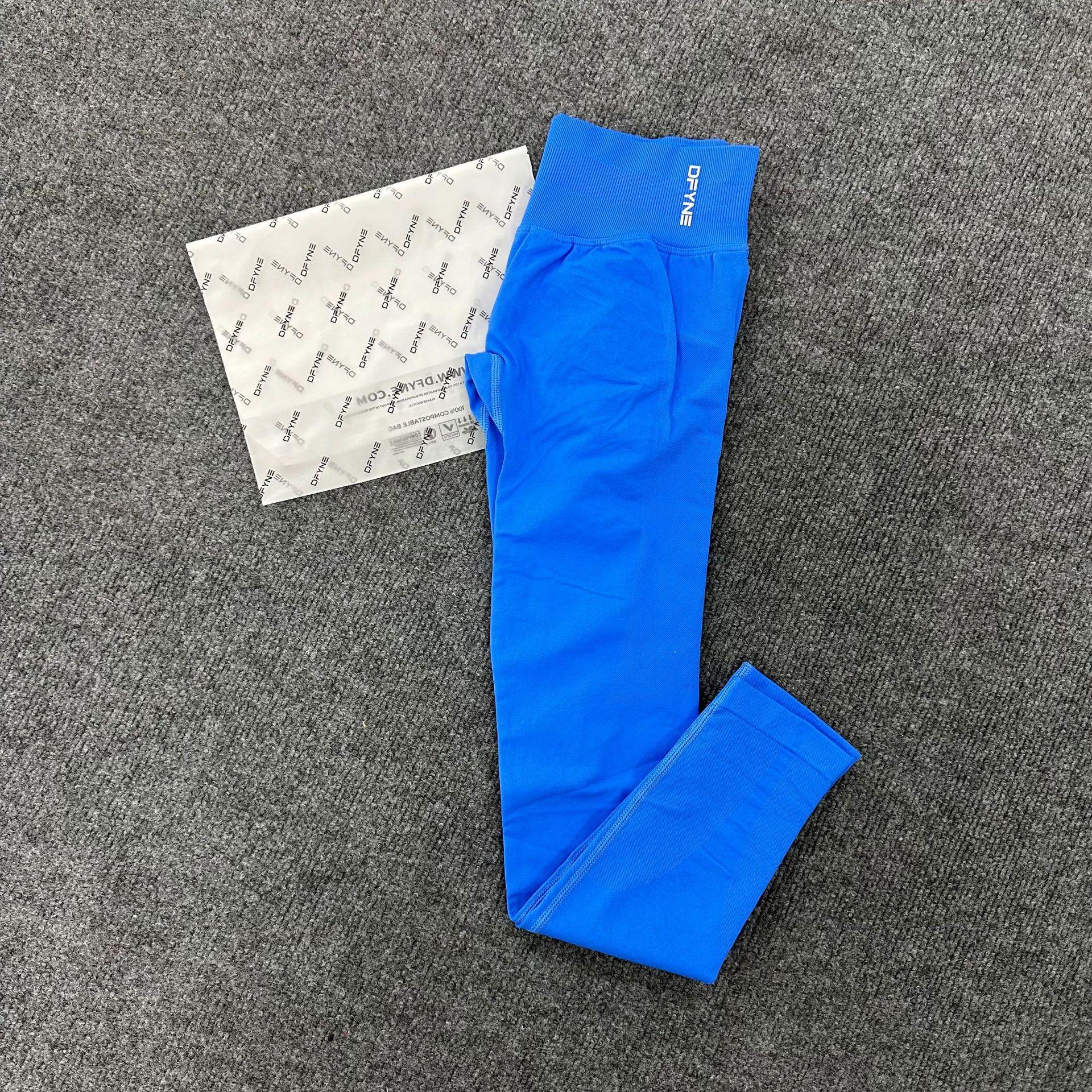 DFYNE's best-selling high-waisted, hip-lifting yoga pants, quick-drying running and training leggings, and bare-skin feel sports leggings are essential for spring and summer.