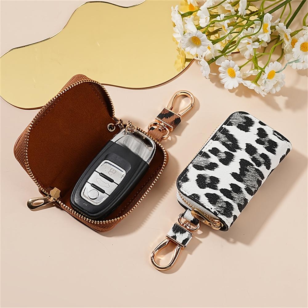 1 Leopard Print Keychain |   Fashionable and Practical, Lightweight and Portable, Ideal for Car Keys, Parties, and Gifts |   Made of Synthetic Faux Leather, Casual Style, Mixed Color, Suitable for Daily Commute