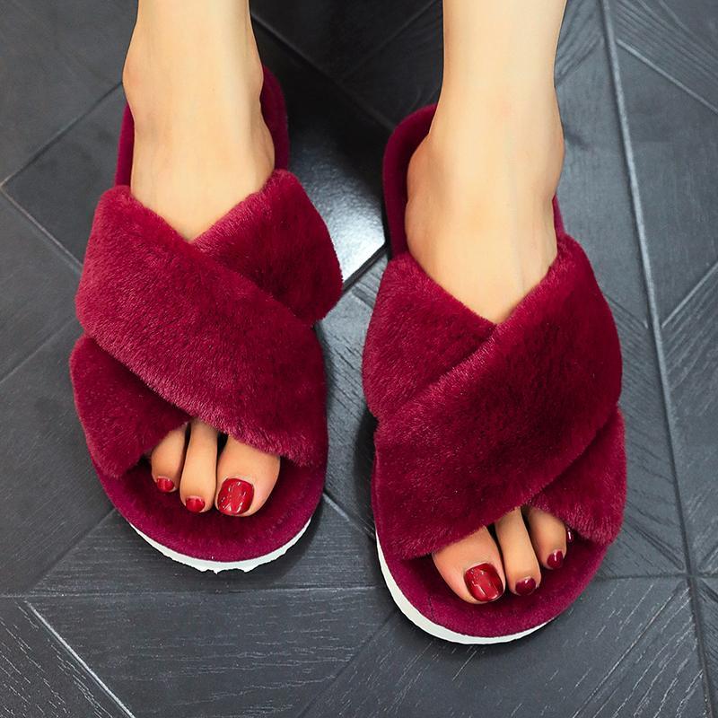 Autumn Winter Fluffy Fur Slippers Women Lightweight Cross Band Plush Slides Woman 2026 Open Toe Flats Fuzzy Home Slippers Female
