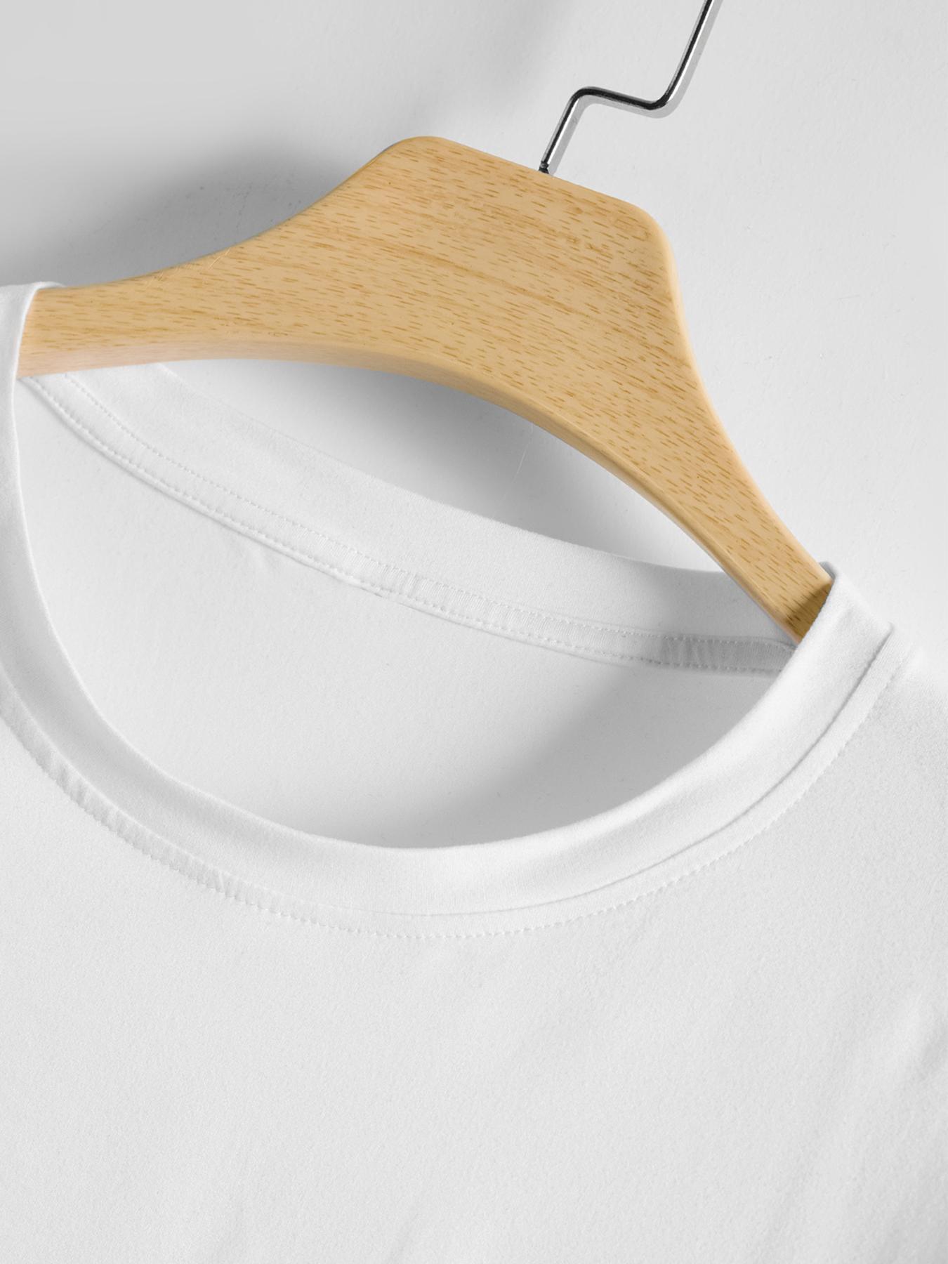 Men's Graphic Print Round Neck Tee, Casual Stylish Tee, Regular Fit Short Sleeve T-shirt for Summer, Men's Top for Daily Wear