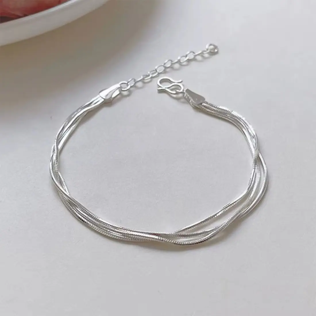 Women's Stainless Steel Multi-Layer Coil Bracelet, Minimalist Korean Style Layered Spiral Wrap with Adjustable Coil Shape, Dainty Look Fashion Jewelry Accessory for Everyday Wear & Gift for Her
