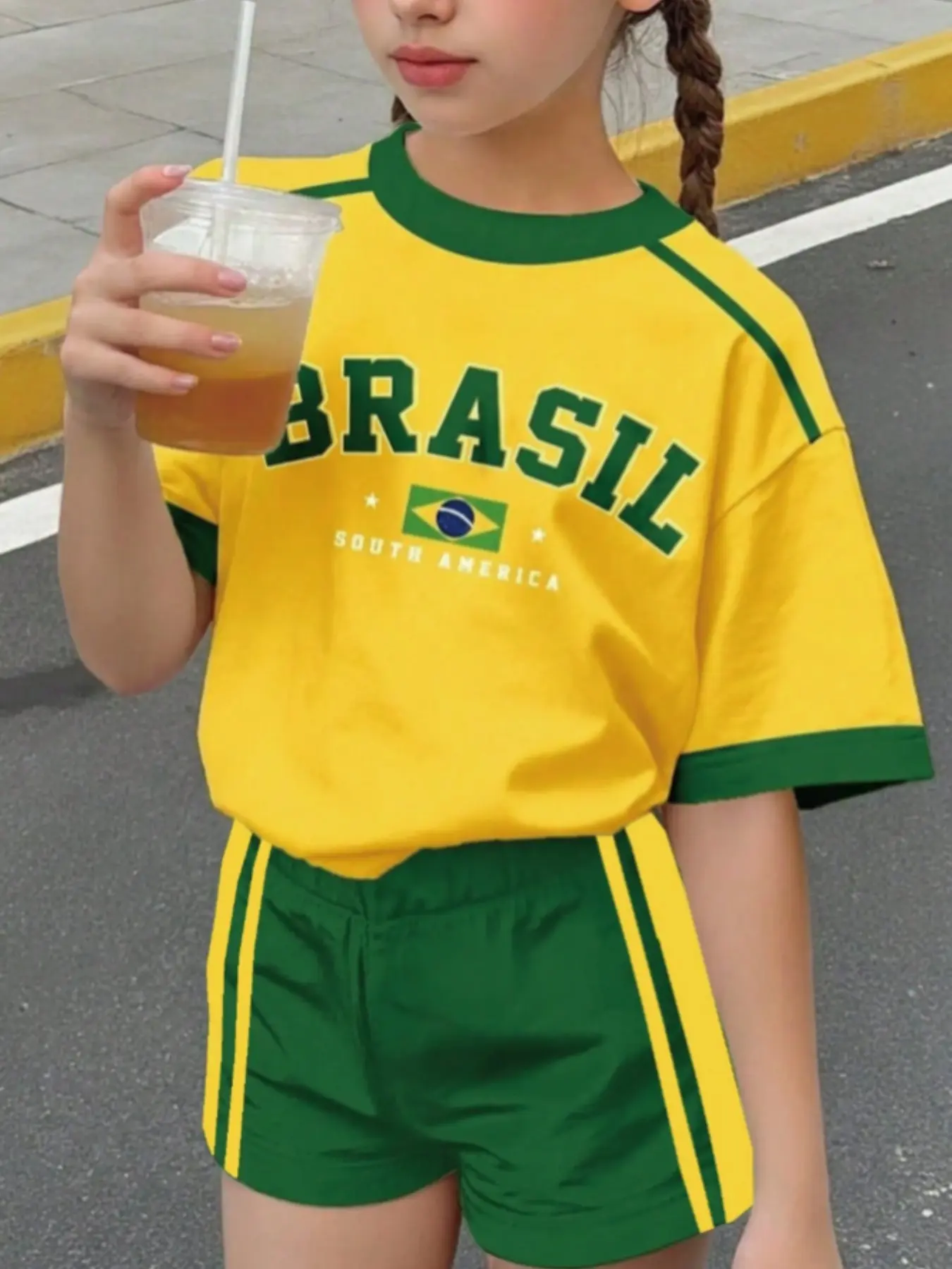 Tween Girl Casual Comfortable & Brazil Letter Print Short Sleeve T-Shirt and Shorts Set, All Seasons, Fitted Suit, Graphic Print Set, Summer Clothing Set