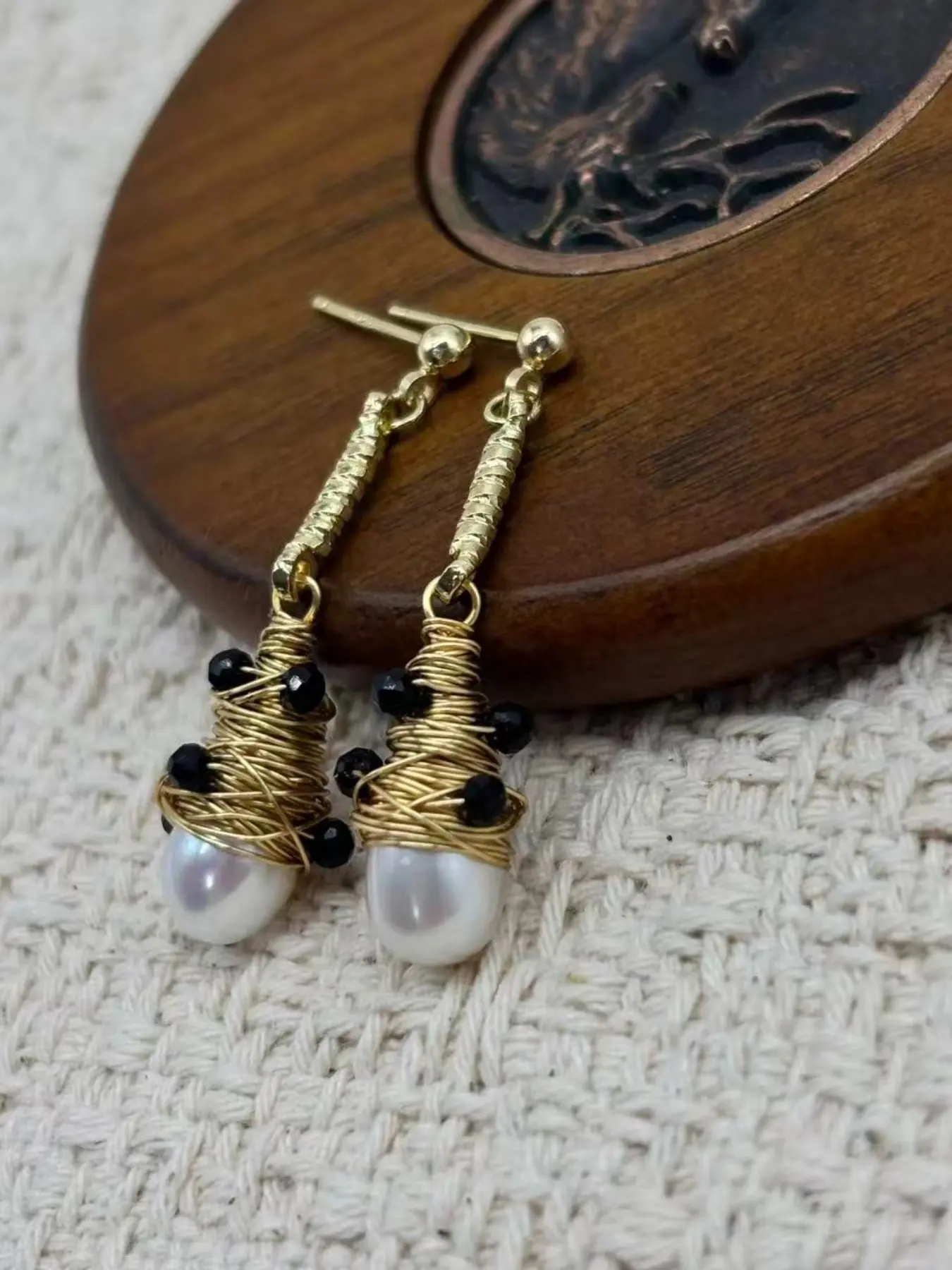 Natural Freshwater Pearl Earrings, Handmade Wire-Wrapped, Crystal Accents, Fashionable and Elegant, Perfect Gift for Her