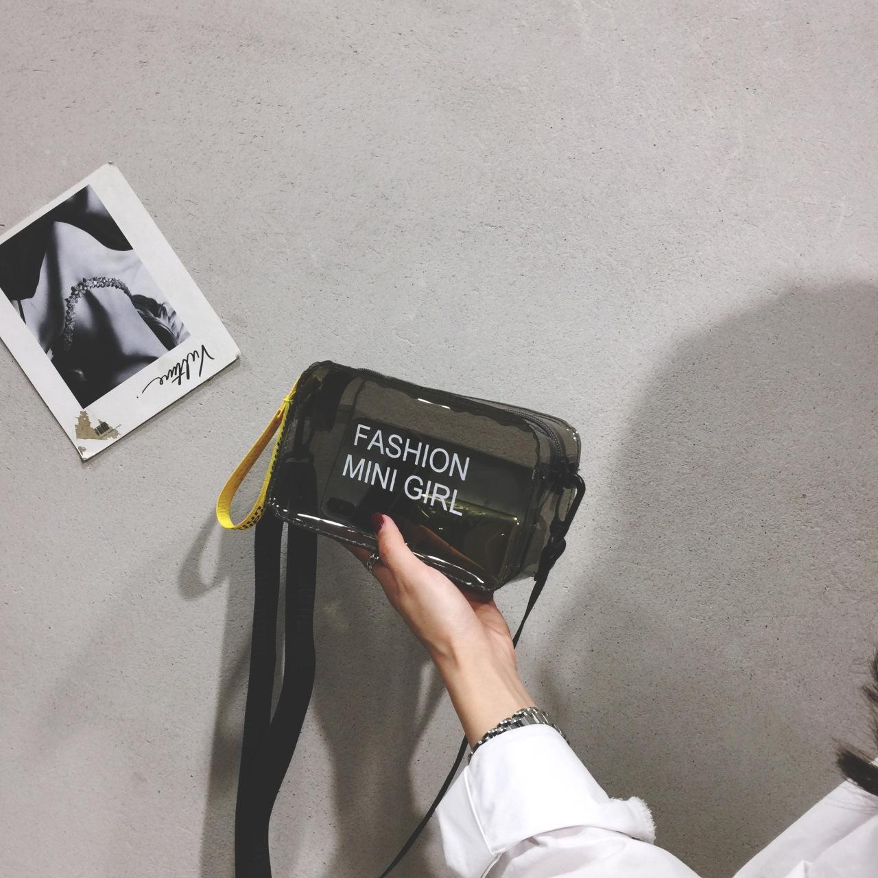 Fashion Mini Girl Clear Jelly Bag Neon Transparent Crossbody Bag with Adjustable Black Strap Waterproof Mini Shoulder Bag for Coins Lipstick and Keys Trendy Y2K Inspired Accessory Ideal for Summer and Streetwear