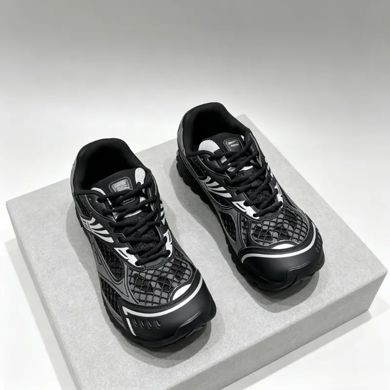 Black Gray Mesh Retro Running Sneakers for Men Women, White Striped Lace Up Athletic Trainers, Breathable Mesh Casual Dad Shoes, Y2K Streetwear Outdoor Walking Sneakers