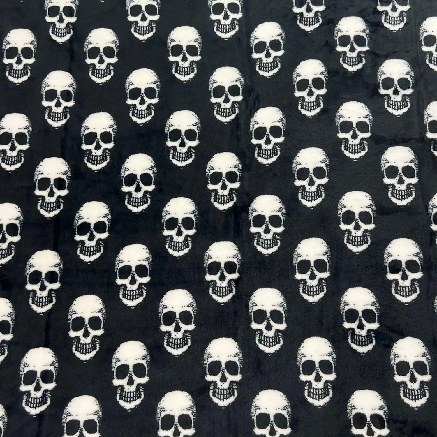 Halloween Fleece Blanket: White Skulls on Soft Black Velvet, Extra Large for Sofa, Bed, Couch, Armchair, Dorm| Ultra-Soft Cozy Flannel Fleece, for Sofa, Bed, Couch, Chair & Dorms, Spooky Halloween Décor, Durable and Machine Washable.