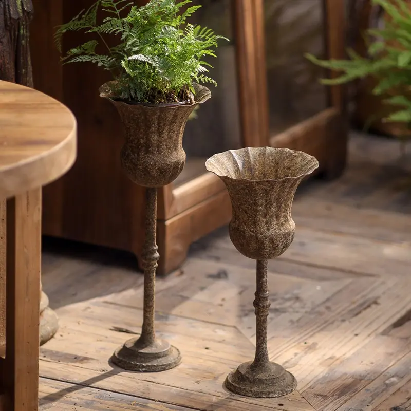 Vintage Rustic Creative Wrought Iron Planter, Metal Flower Pot, Country Style Garden Decor, Outdoor Horticulture Accessory