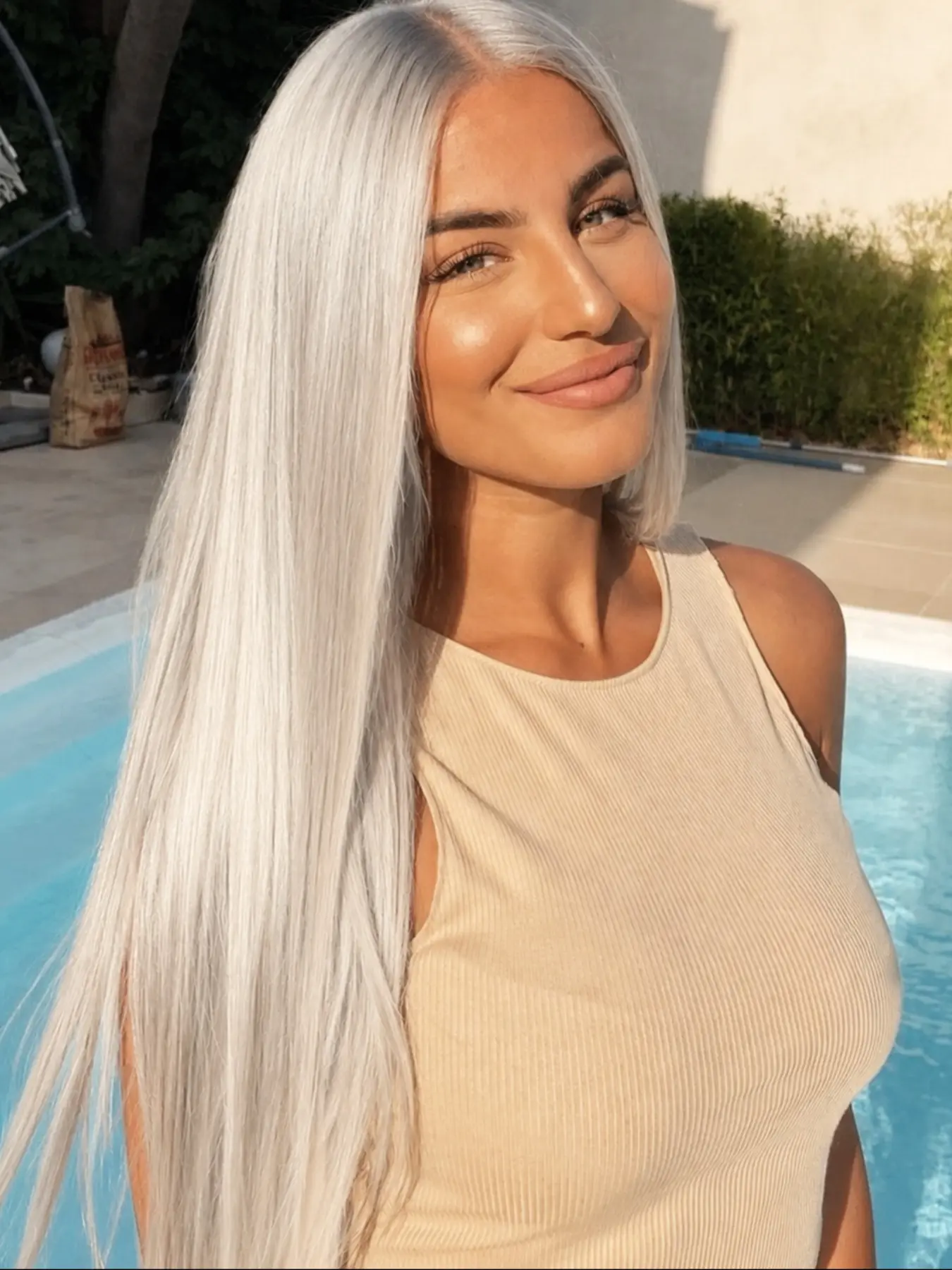 26 Inch Silver Gray Straight Hair Lace Front Wig Heat Resistant Synthetic Hair Natural Hairline Perfect for Daily Wear & Parties Lace Frontal Wigs