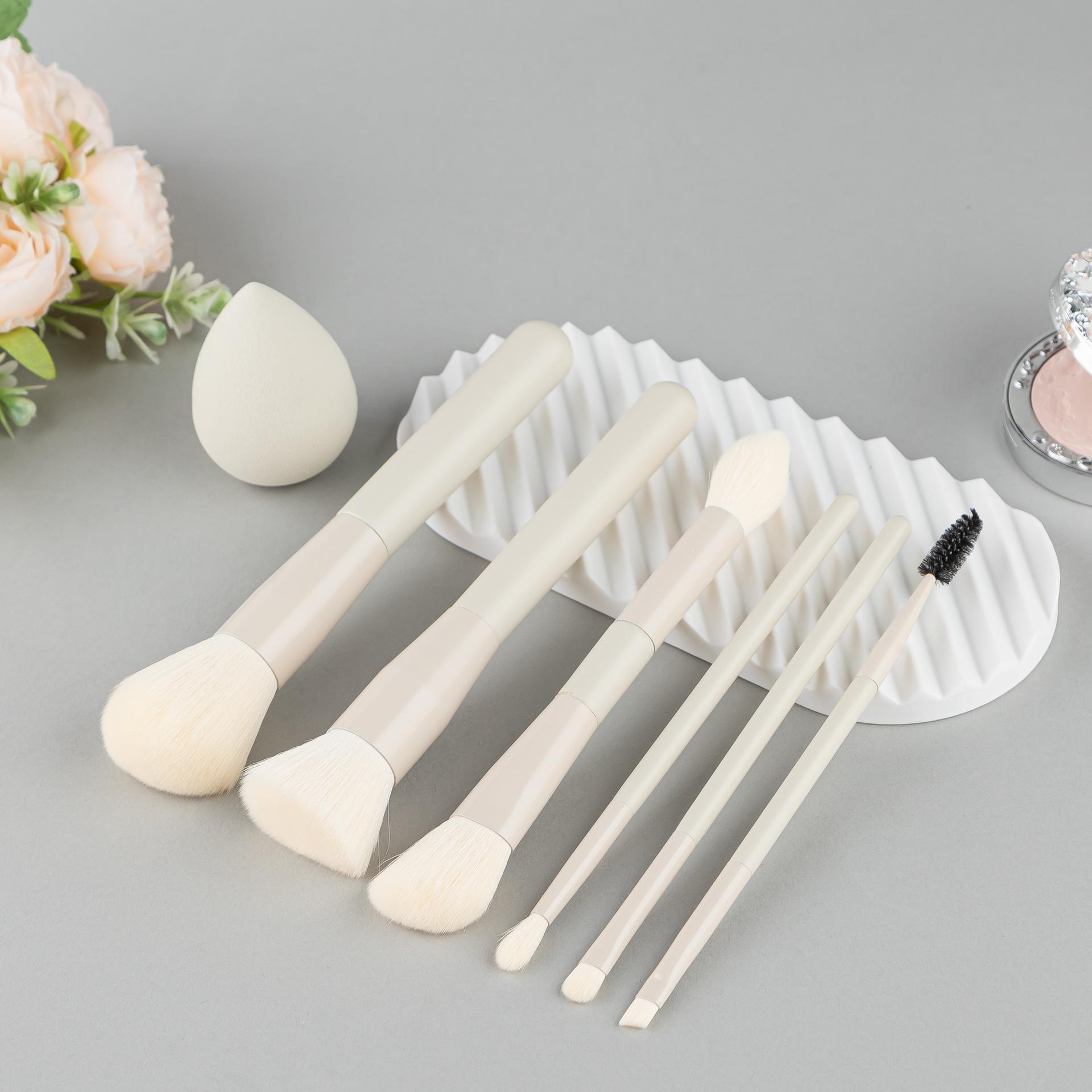 7Pcs Makeup Brush Set with Sponge & Bag, 6Pcs Nylon Brushes + Beauty Sponge, Full Face Makeup Tools