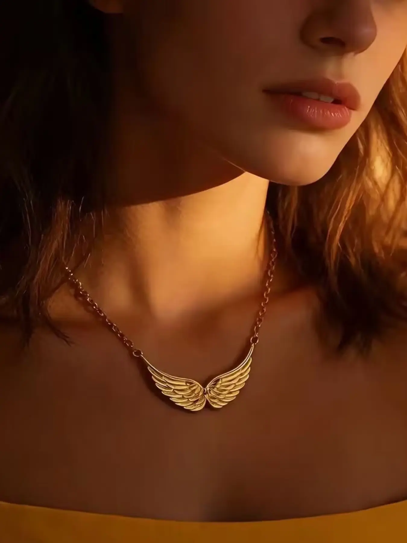 Angel Wings Pendant Necklace, Chain Necklaces, Stainless Steel, Elegant Jewelry for Women, Perfect Gift for Special Occasions, Unique Accessory