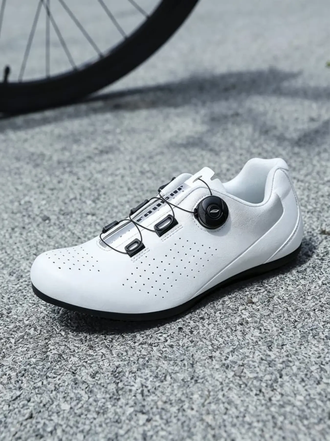 Unisex Cycling Shoes, Functional Sport Style, Perforated Breathable Upper, Wear-resistant Outsole, For Daily Commute And Outdoor Riding Workout