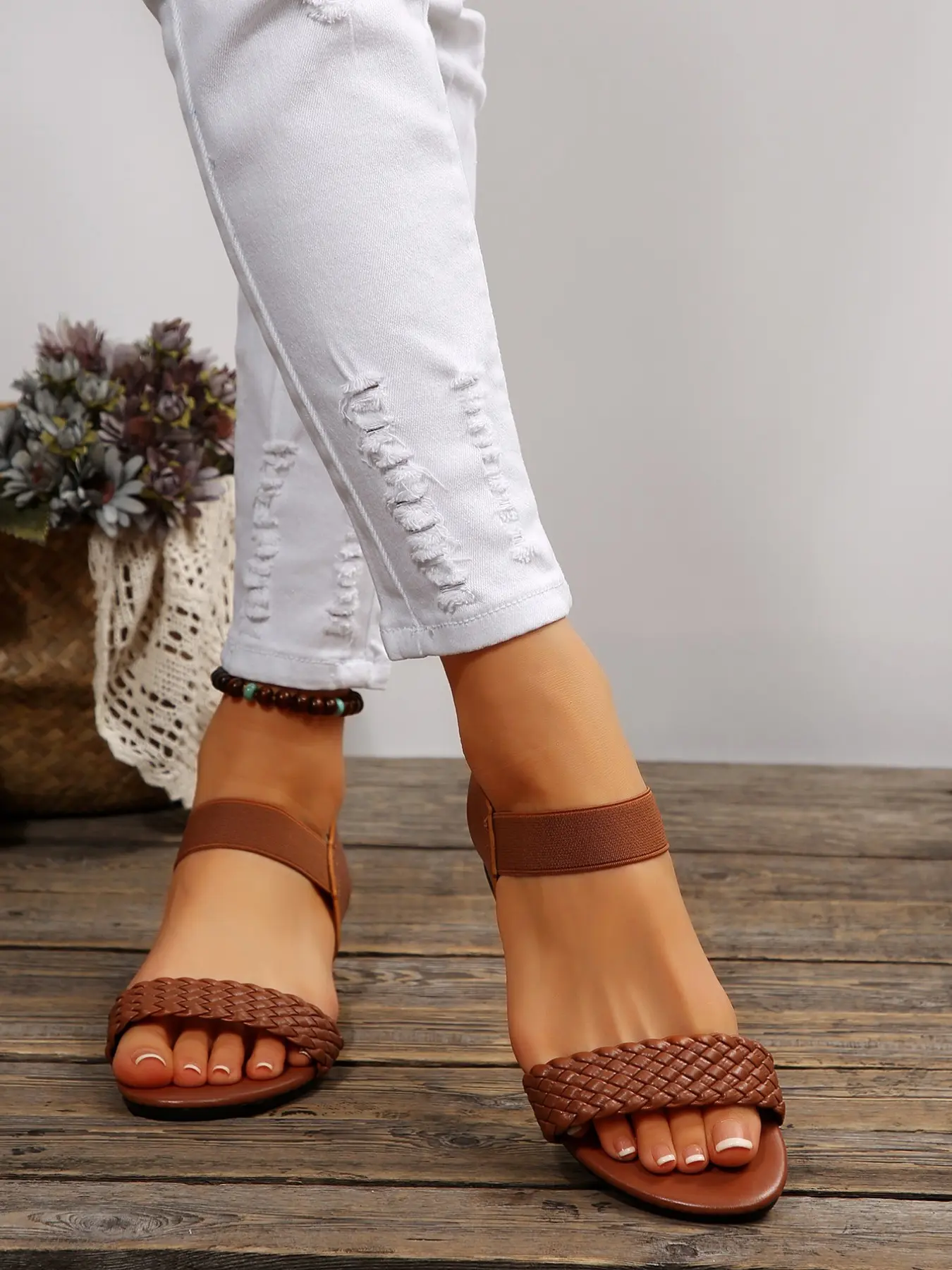 Comfortable Low Heel Women's Sandals, Lightweight Design Summer PU Material, Casual Style, Perfect for Jeans & Dresses, Ideal for Daily Wear