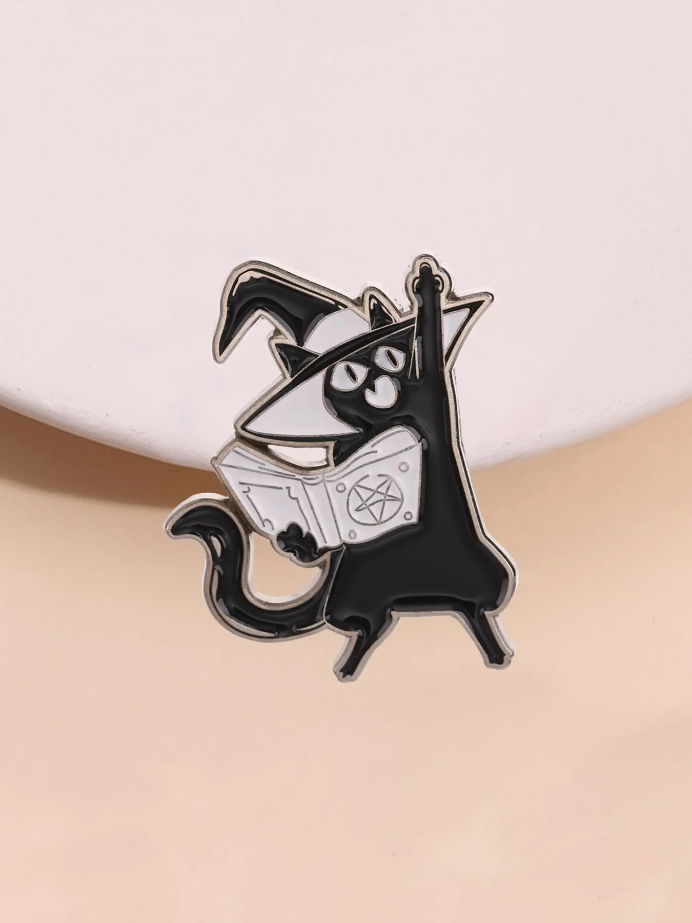 Certified Cat Lady Enamel Pin Cartoon Cute Animal Cat Lovers Alloy Brooch Lapel Backpack Badge Fashion Jewelry Accessories Gift for Friends