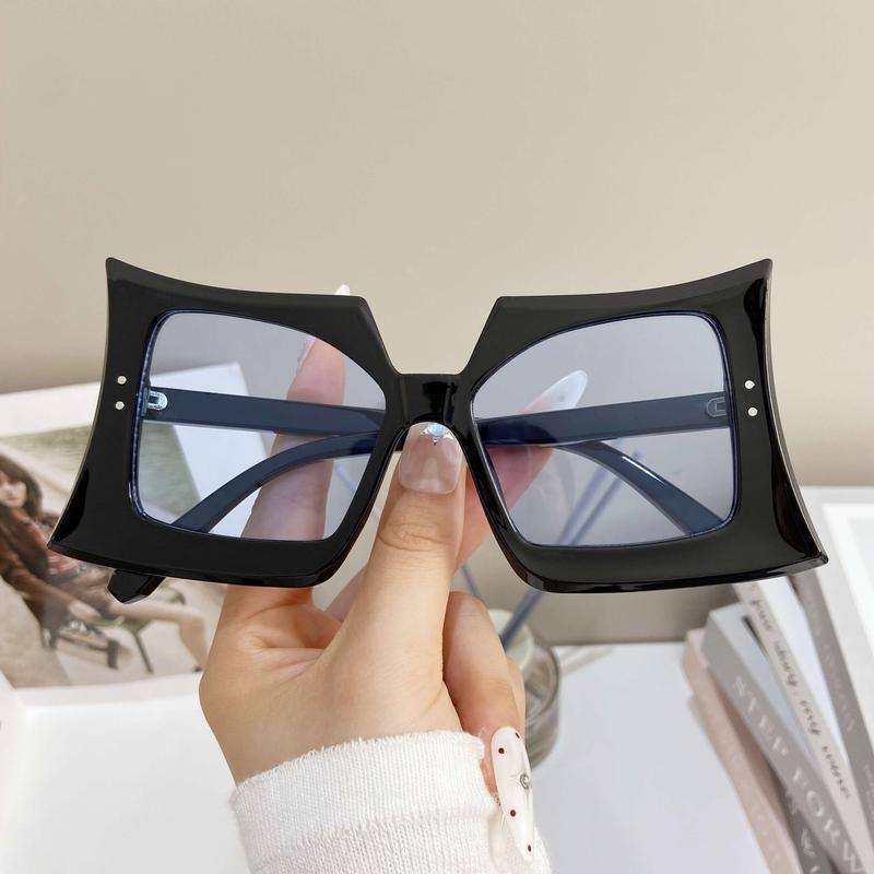 Oversized Gradient  for Women And Men – Green To Clear Frame, Anti-Reflective Lenses, Lightweight Metal Hinge, Stylish Eyewear for Parties, Photography, And Street Style Vintage Tortoiseshell  outdoor glass uv400 lens blinged sunglasses fall ses