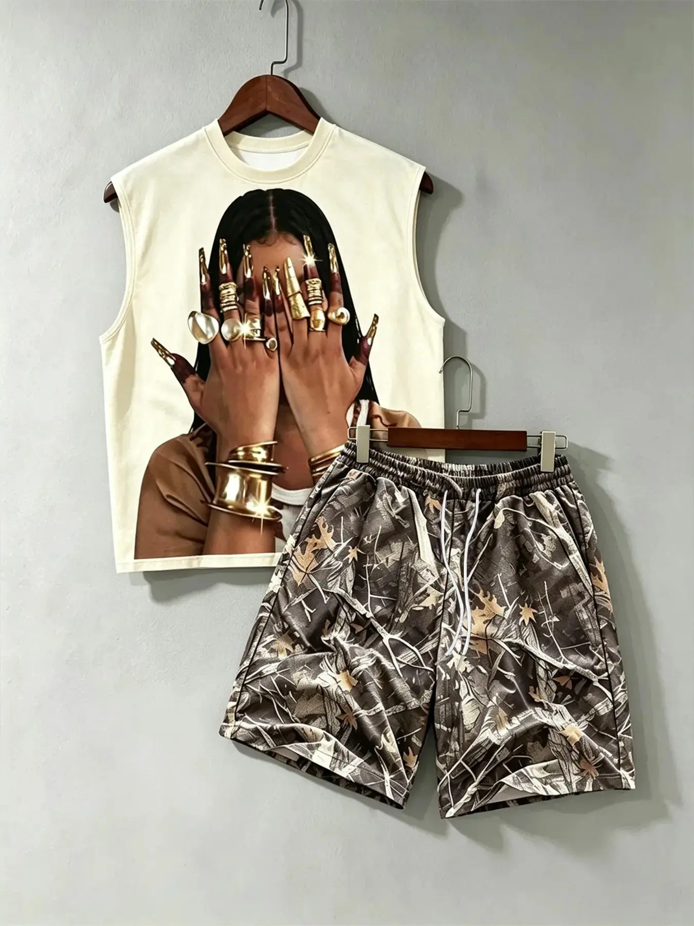 Men’s Gold Nail Portrait Graphic Sleeveless Tank & Camo, Camouflage Tree Print Drawstring Shorts 2 Piece Matching Set, Retro Hip Hop Outdoor Streetwear Viral Trend 2026, Ultra Soft Breathable Quick Dry Knit Fabric, Loose Fit Crew Neck Top