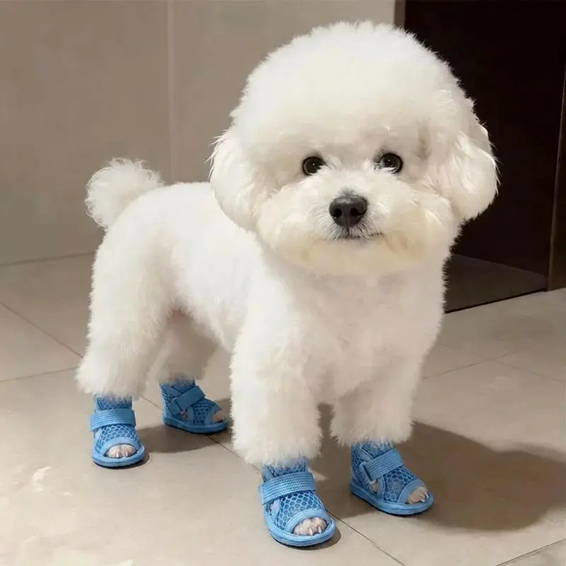 Breathable Mesh Dog Shoes for Summer, Lightweight Small Dog Sandals with Elastic Adjustable Straps, Non‑Slip Comfortable Pet Shoes for Outdoor Walking and Daily Wear