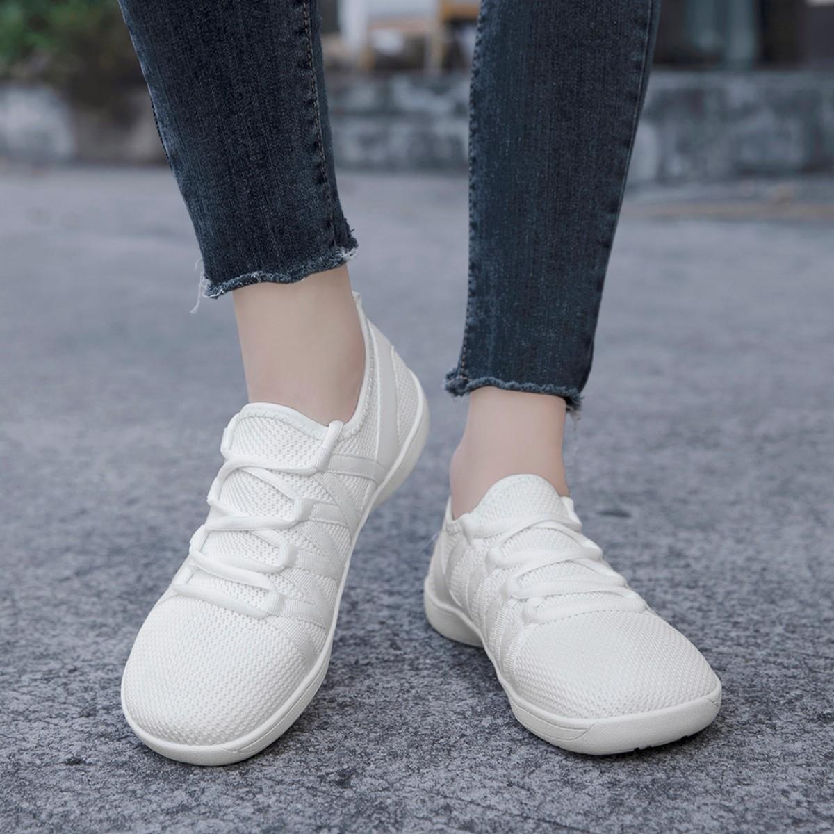Women's Barefoot Style Zero Drop Non Slip Sneakers Wide Toe Box Slip On Low Top Casual Trainers for Beach Outdoor Running Walking Lightweight Flexible Comfort Fit Shoes