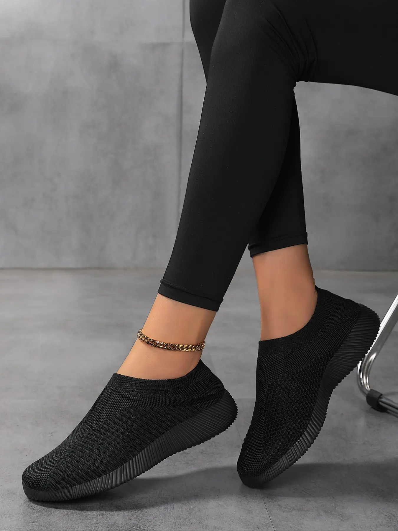 Women's Outdoor Breathable Knit Slip-On Casual Flat Shoes, Lightweight and Comfortable Fashion Footwear for Everyday Wear, Casual Slip Ons