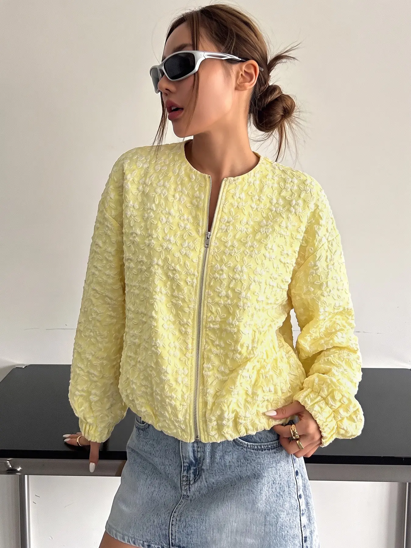 Lightweight Wrinkle Resistant Daily Spring Layering Jacket For Women, Minimal Cute Feminine Textured Floral Zip Crop Cardigan For Coffee School Street Travel Daily Errands #spring2026 #fyp #softpastelchillfit