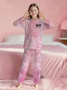Pink-purple gradient starry sky letter, dreamy girl style 2-piece set: girls' digital printed long-sleeved pajamas with long sleep pants, made of flame-retardant fabric. A fashionable, trendy, casual, comfortable and soft pajama set, suitable for sleeping
