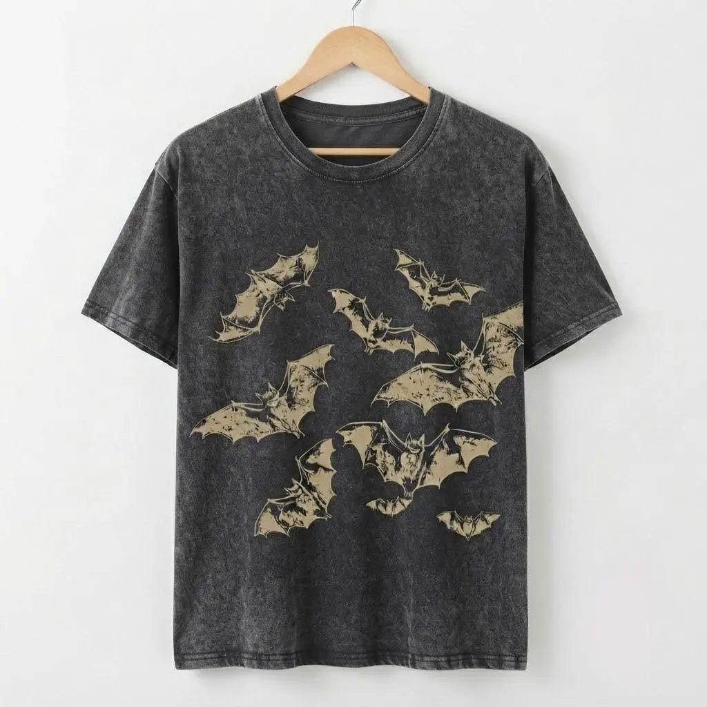 90s Style Bat T-shirt, Retro Gothic Shirt, Vintage Halloween Tee, Goblincore Shirt, Vintage Gothic Vampire Bats Tee