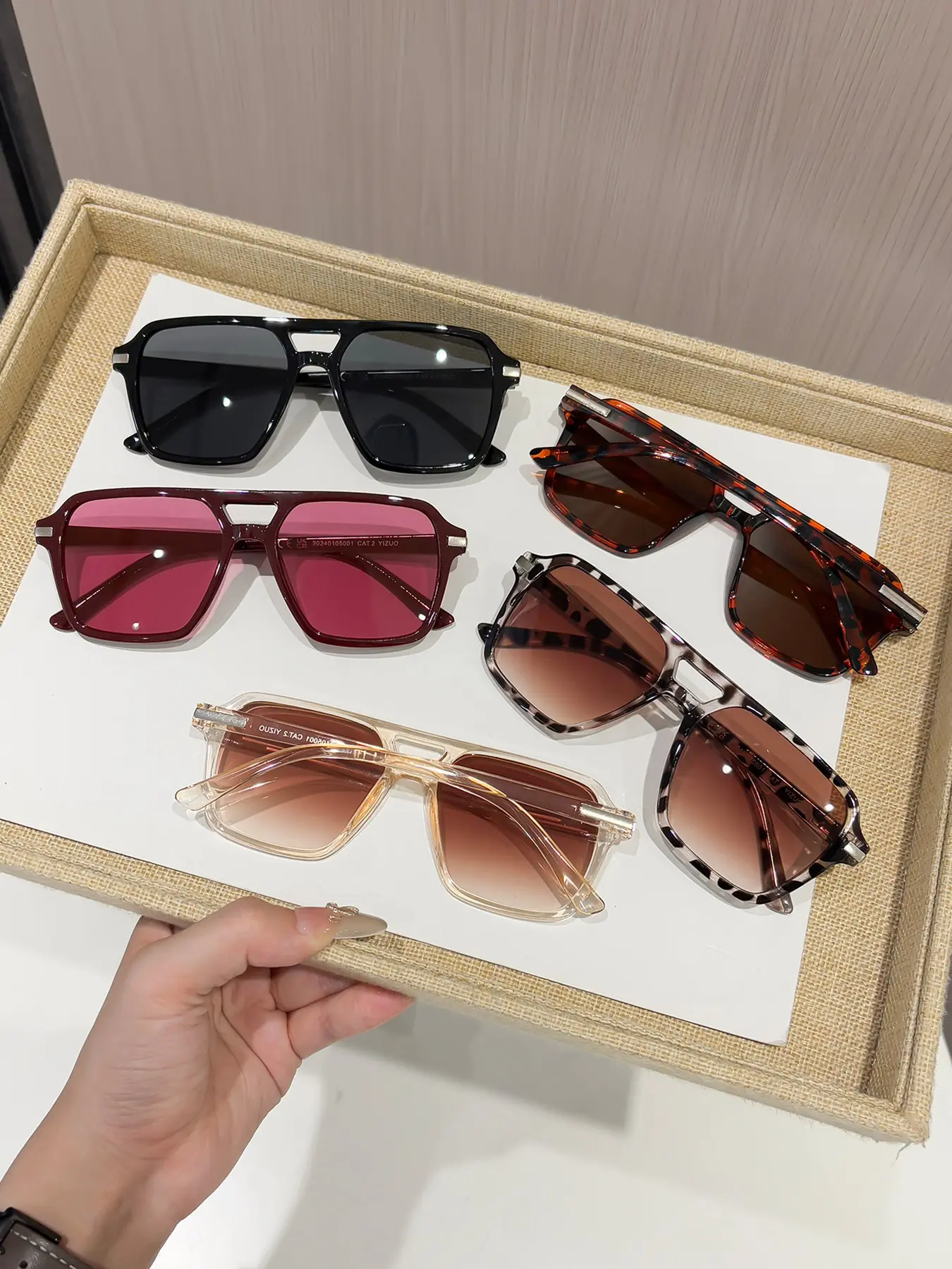 5 Pairs European and American Style Oversized Neon Frame Glasses, Fashion Eyewear, Perfect for Outdoor, Travel, and Daily Wear, Vintage Aesthetic