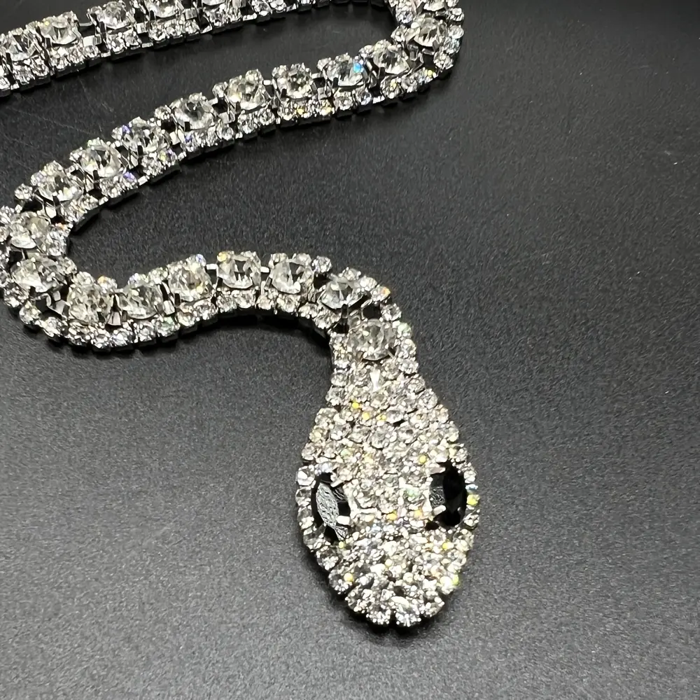 DIY Accessories 1 Pair Sparkling Snake Design Rhinestone Applique Patch and Full Rhinestone Body Chain for Shoes Bags Hats Clothes