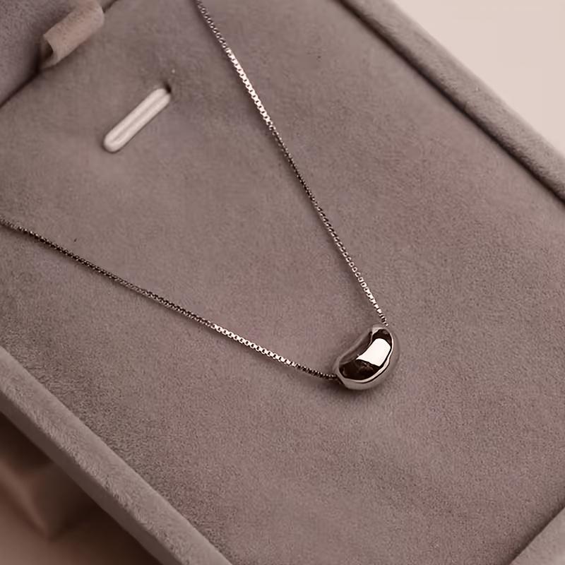 Stainless steel box chain bean pendant necklace, simple, unique, and stylish design, suitable for holiday and daily wear