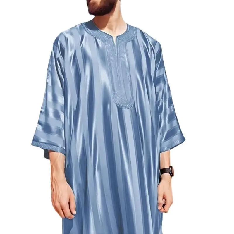 2025Loose casual Middle Eastern Muslim style men's seven-quarter sleeve robe Arab casual men's robe Thobe Formal Maxi Satin