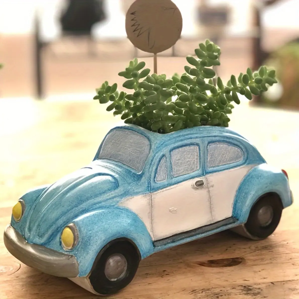 Vintage Car Resin Planter, Garden Planters, Decorative Flower Pot for Succulents, Cactus and Small Plants, Creative Garden Decor for Patio, Balcony, Porch and Home, Durable Resin Plant Container for Indoor Outdoor Display and Room Decoration